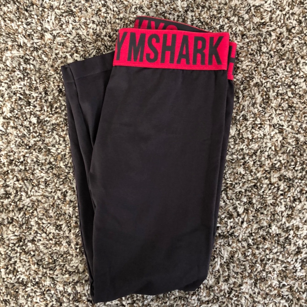 Gray Gymshark Cropped Leggings!